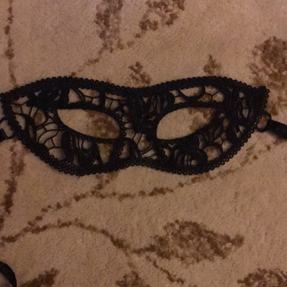 Lace black eye mask